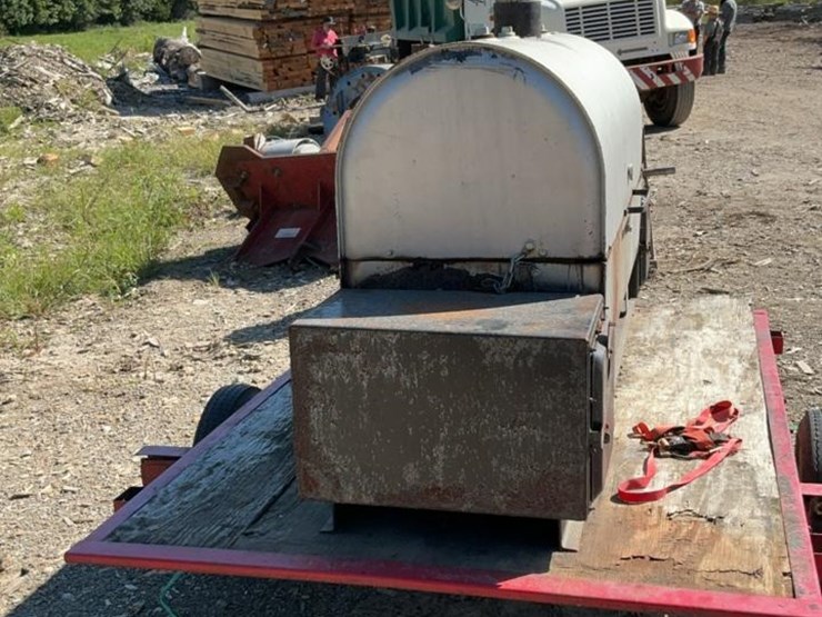 #110-•-bbq-smoker-and-trailer-image-2