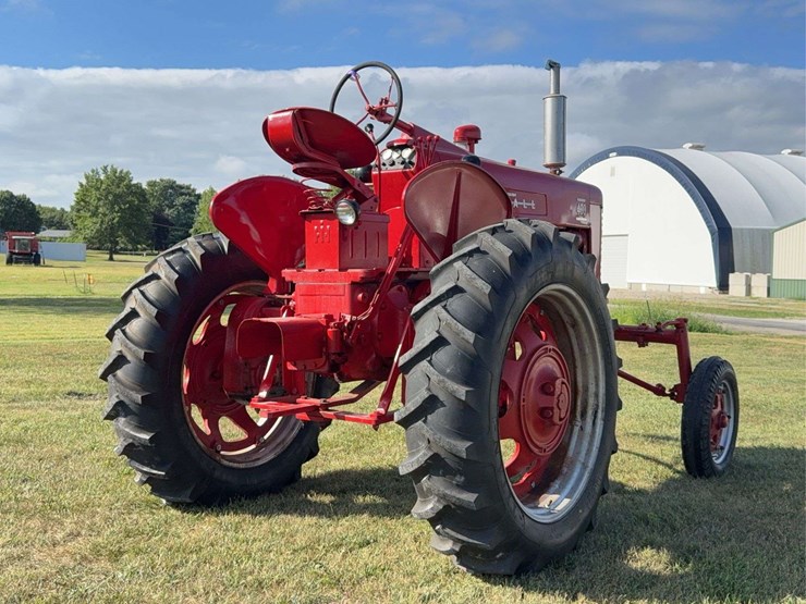 farmall-400-diesel-high-crop-image-12