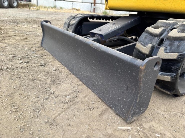 komatsu-pco8uu-1f-hydraulic-excavator-image-9