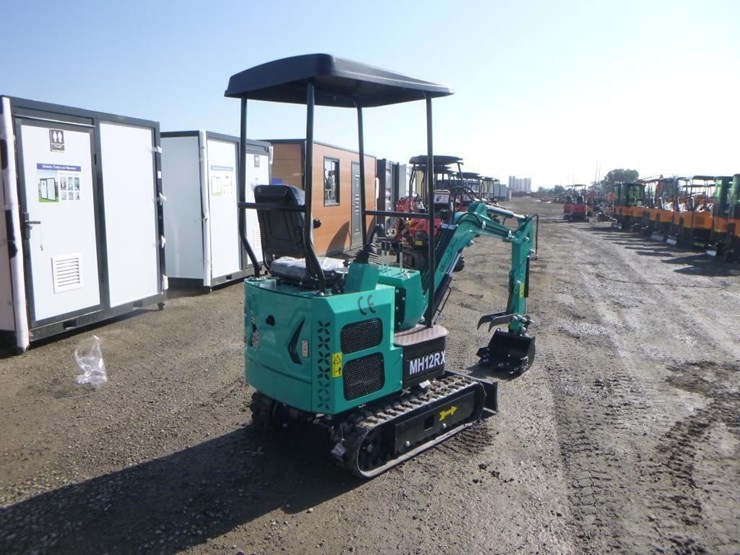 2025-agt-mh12rx-hydraulic-excavator-image-3