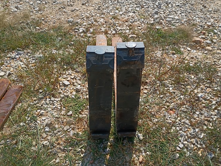 #100-•-set-of-42"-pallet-forks-image-3
