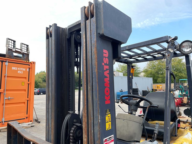 #1982-•-komatsu-forklift-(o4)-image-81