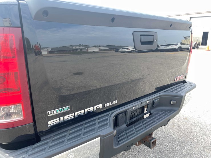 #1966-•-2011-gmc-sierra-(has-wi-title)-(of)-image-28