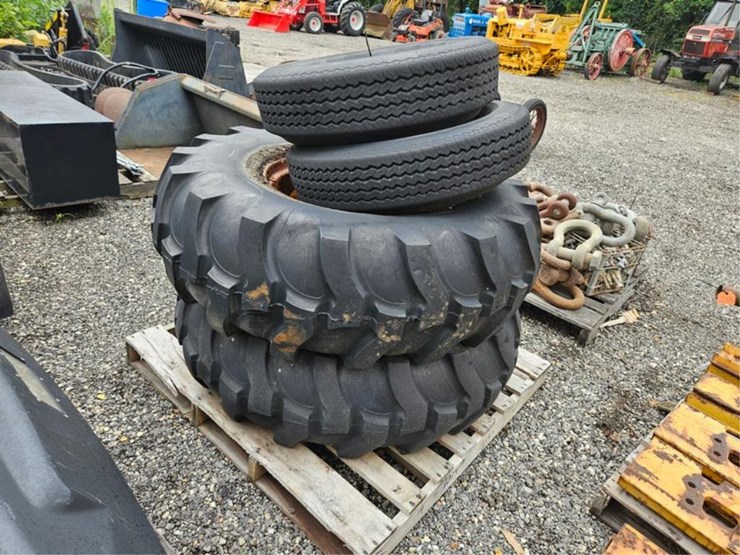 #2097-•-16.9-24-tires-&-rims-image-3