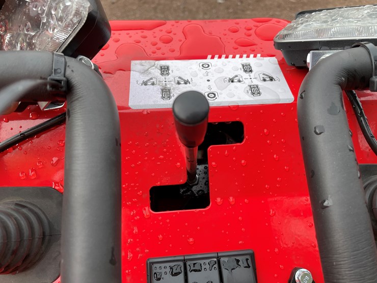 #8166-•-agt-wheel-loader-image-11