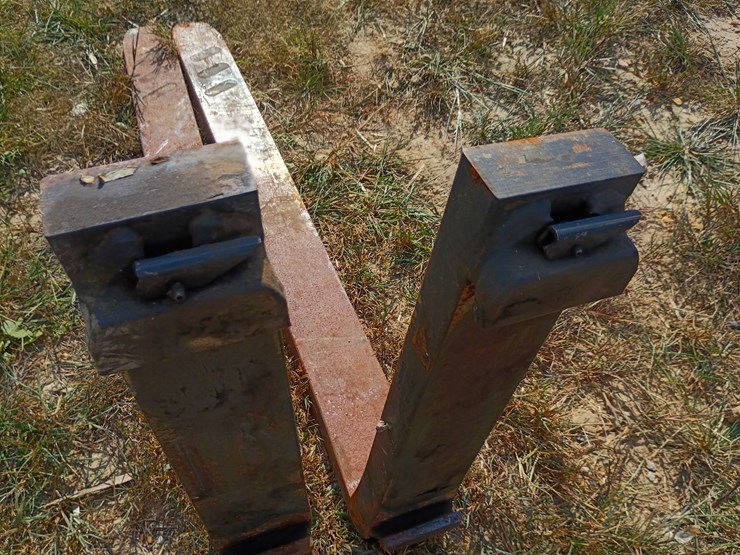 #103-•-set-of-42"-pallet-forks-image-9