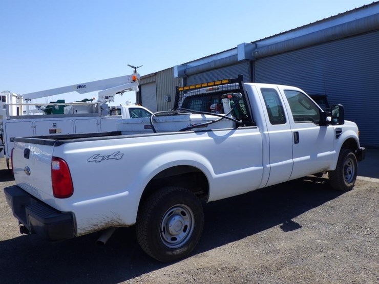 2010-ford-f250-image-3