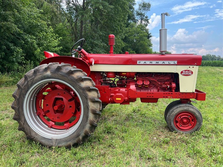 farmall-560-diesel-image-2