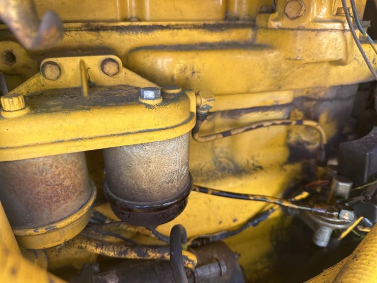 john-deere-300-image-32
