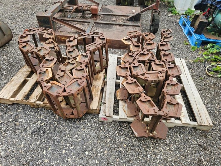 #2039-•-grouser-12"-steel-skid-steer-tracks-image-3