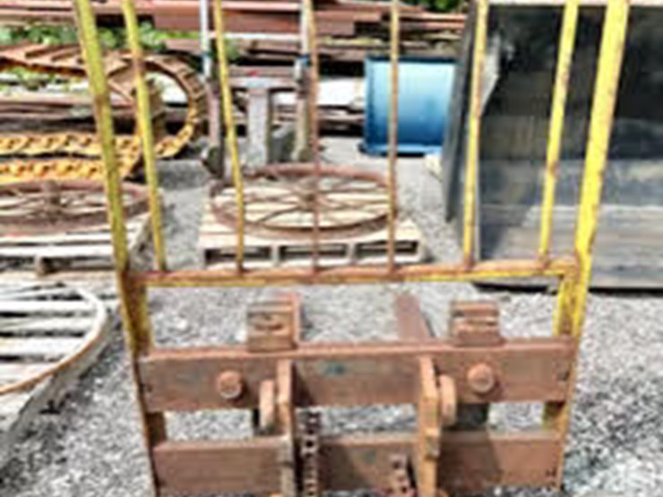 #2046-•-forklift-forks-image-2