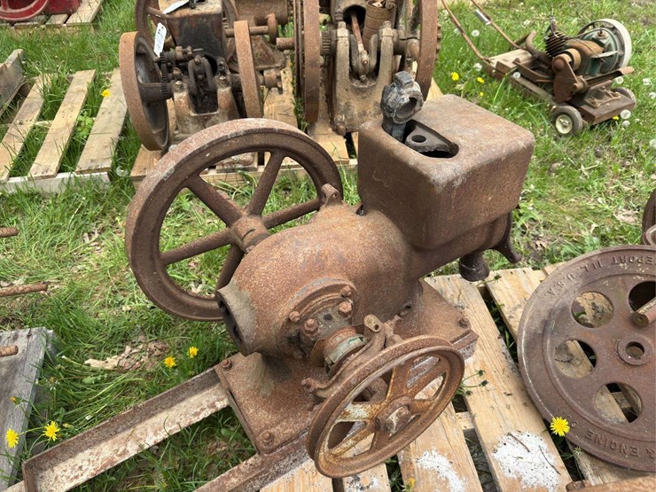 1.5hp-mccormick-deering-ihc-m-image-4