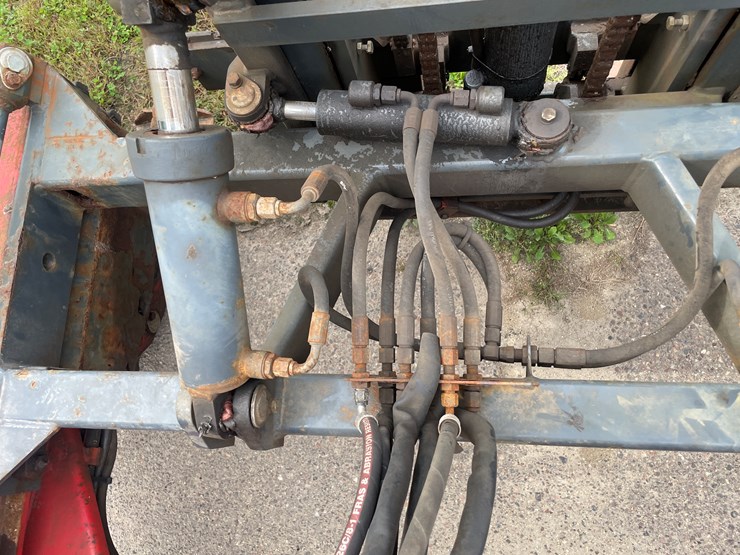 #1020-•-2002-moffett-piggy-back-forklift-image-37