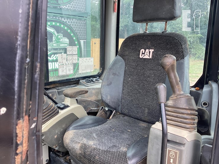 2015-caterpillar-303.5e2-cr-image-17