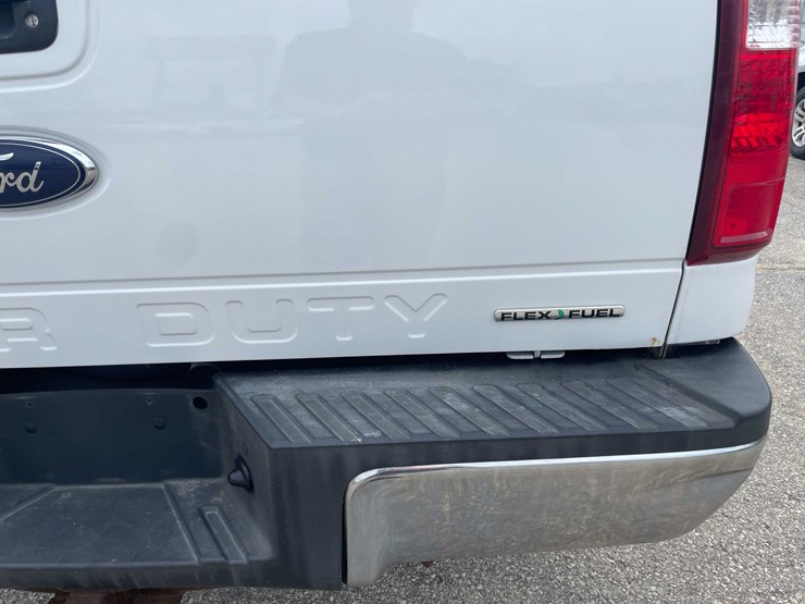 2014-ford-f250-image-30