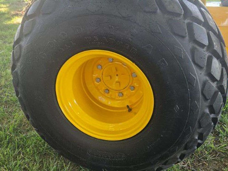 1969-john-deere-300-image-8