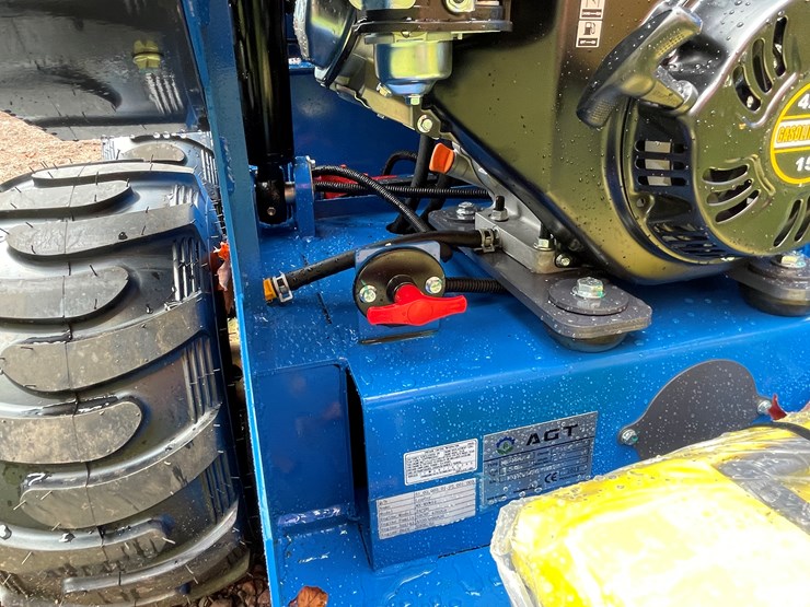 #8165-•-agt-skid-steer-loader-image-12