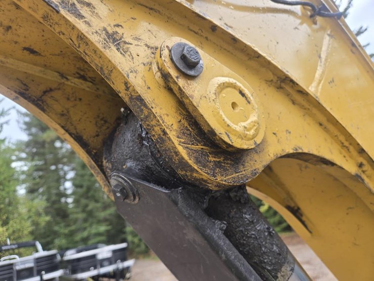 2020-caterpillar-306cr-image-15