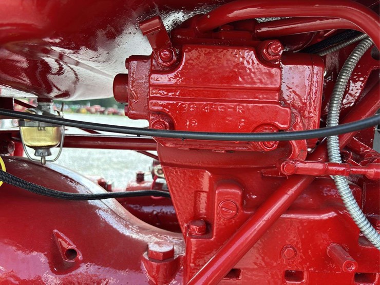 farmall-240-image-49
