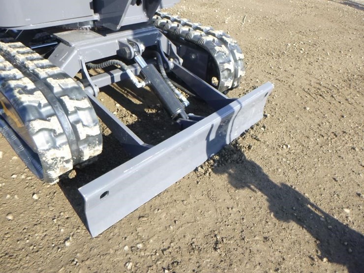 2025-agt-mx12rx-hydraulic-excavator-image-16