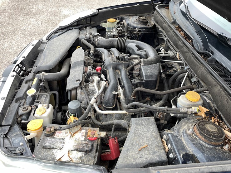 #1037-•-2014-subaru-outback-(wi-title-in-delay)-image-35