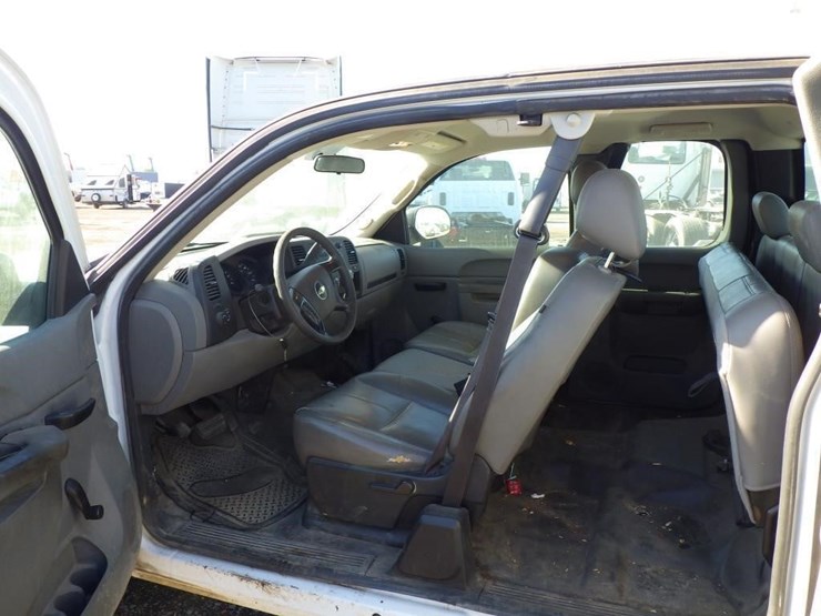 2013-chevrolet-1500-image-5