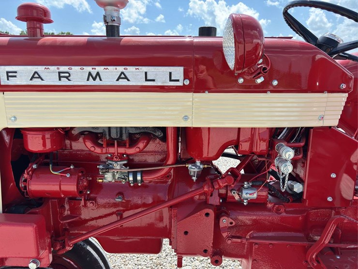 farmall-340-image-55