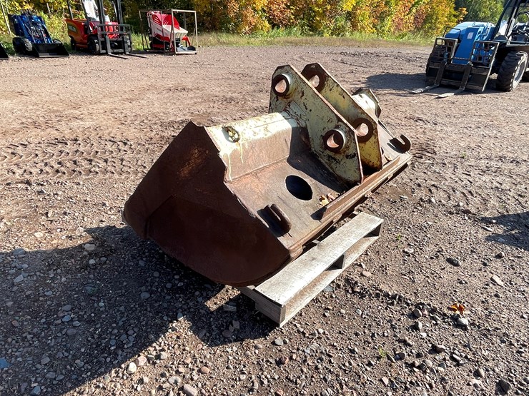 #8207-•-excavator-bucket-image-6