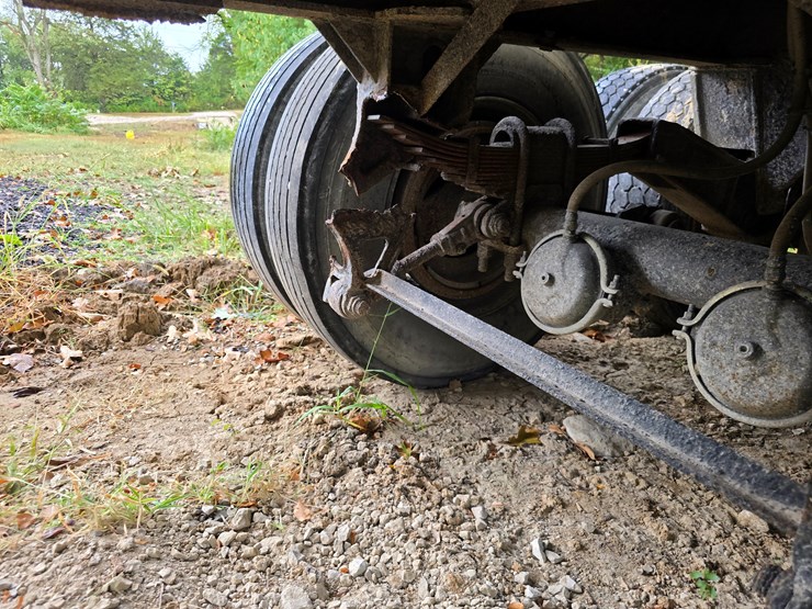 1970-fruehauf-end-dump-trailer-image-48