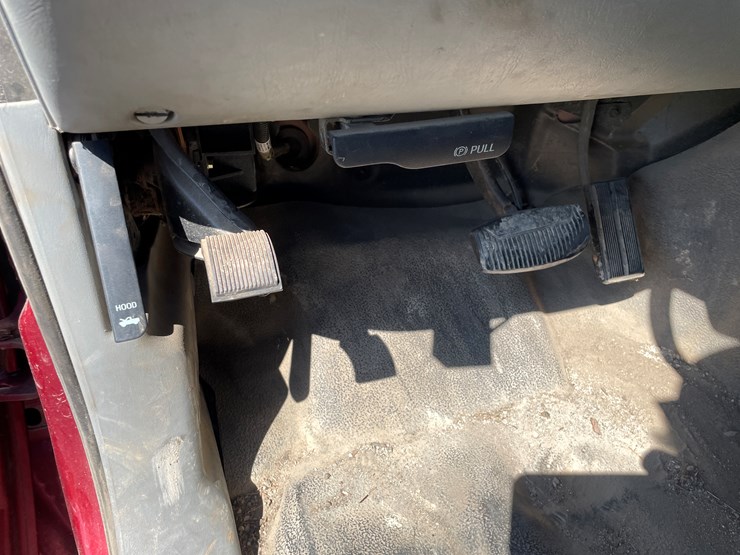 2002-ford-f550-xl-image-44