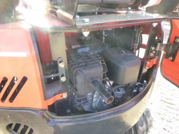 2025-tpm-16-hydraulic-excavator-image-25