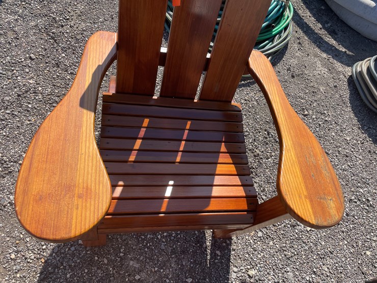#6646-•-(2)-wooden-patio-chairs-image-10