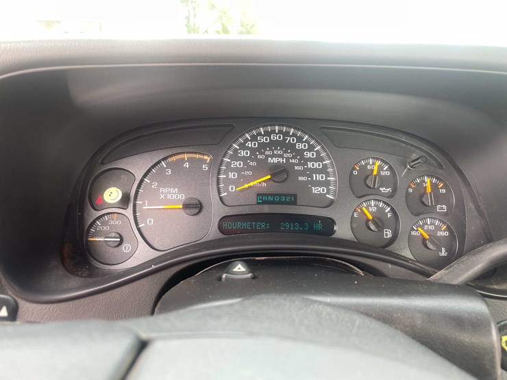 2003-chevrolet-silverado-2500-image-95