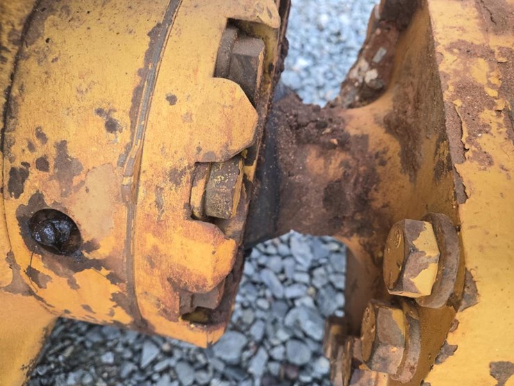2014-komatsu-d51pxi-image-22