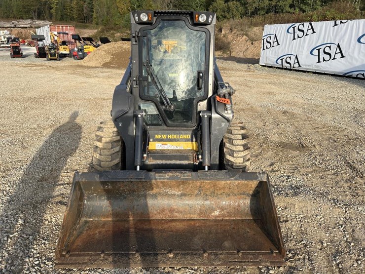 2022-new-holland-l320-image-8