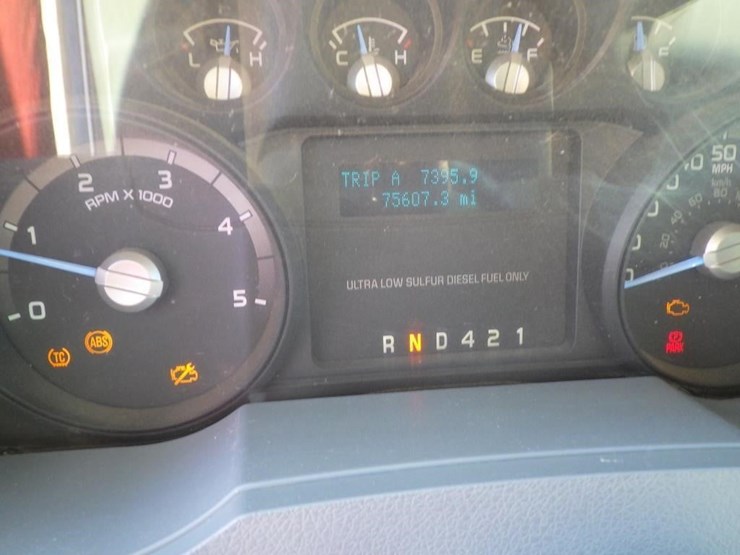2013-ford-f650-image-14