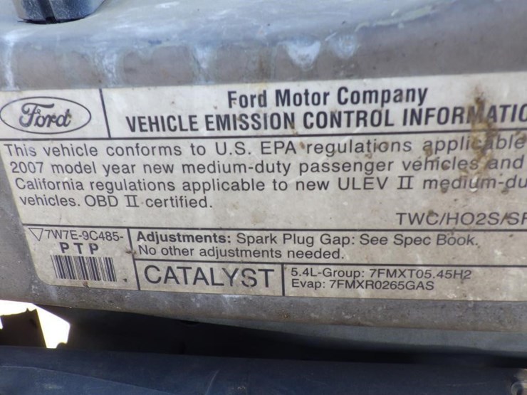 2007-ford-econoline-350-image-11