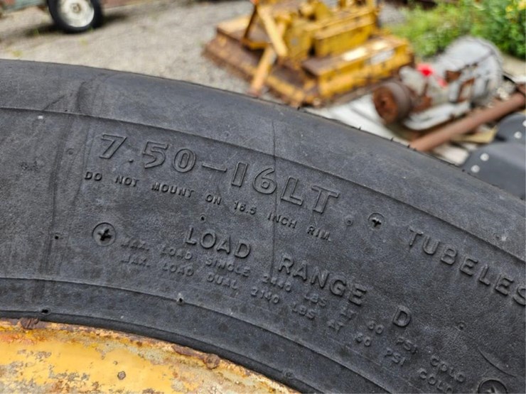 #2097-•-16.9-24-tires-&-rims-image-6