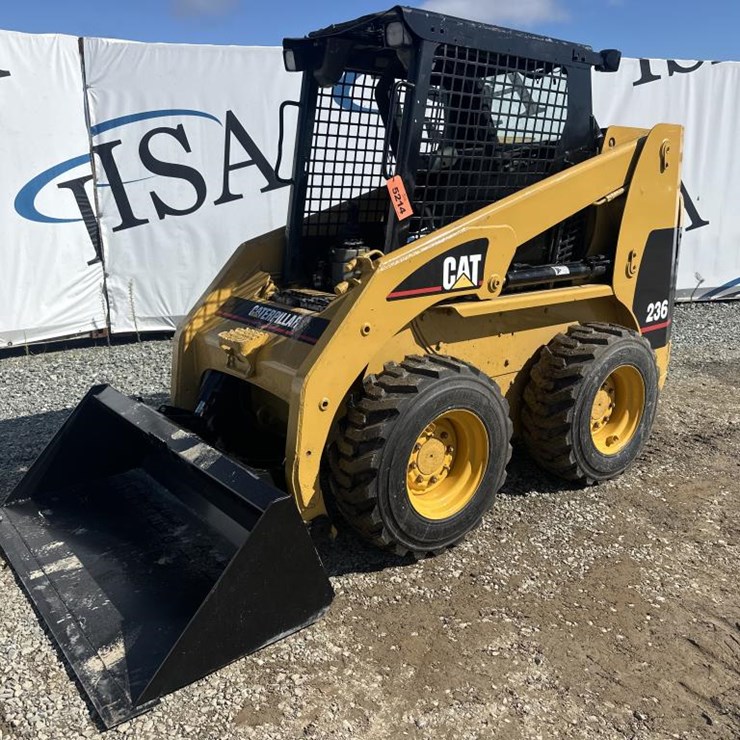 CATERPILLAR 236