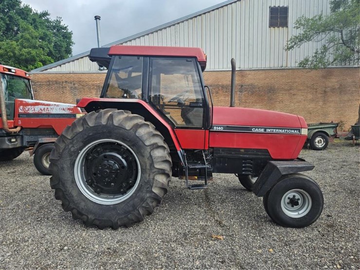 #2005-•-case-international-5140-tractor-image-6