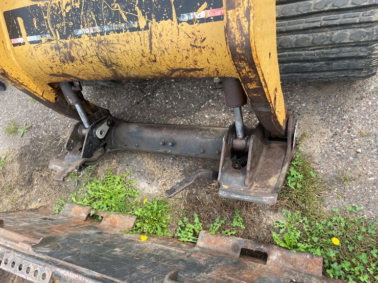 2002-caterpillar-257-image-16