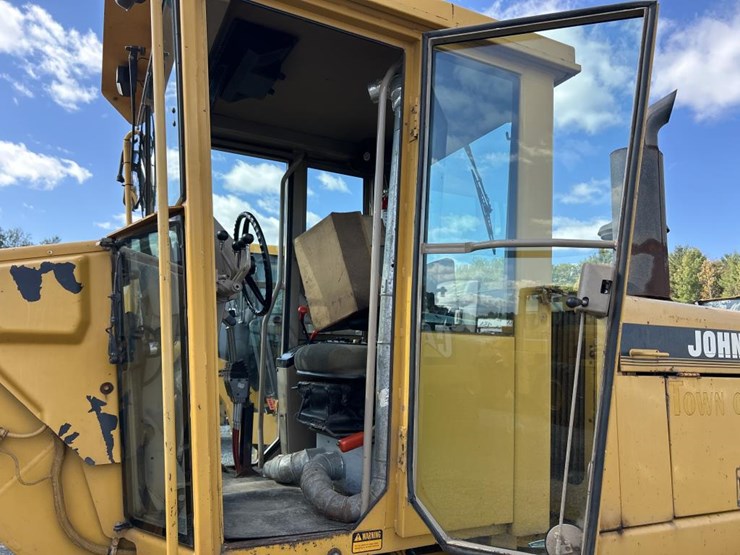 deere-770bh-image-91