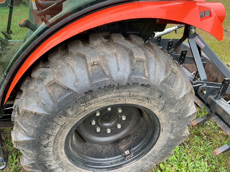 #8065-•-2024-bad-boy-4035ch-4wd-tractor-with-front-mount-berco-66"-snowblower-image-26
