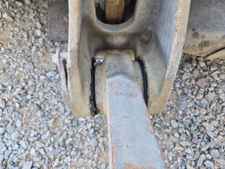 volvo-l120f-image-16