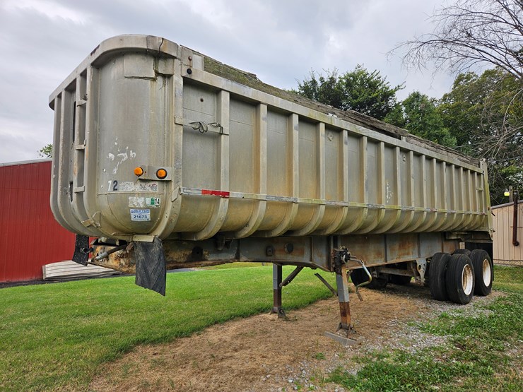 1977-fruehauf-28'-end-dump-image-2