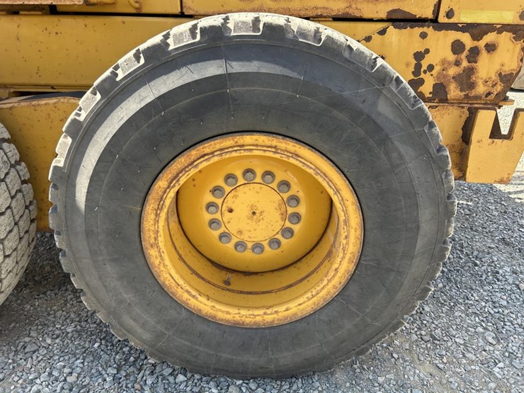 2001-deere-772ch-image-122