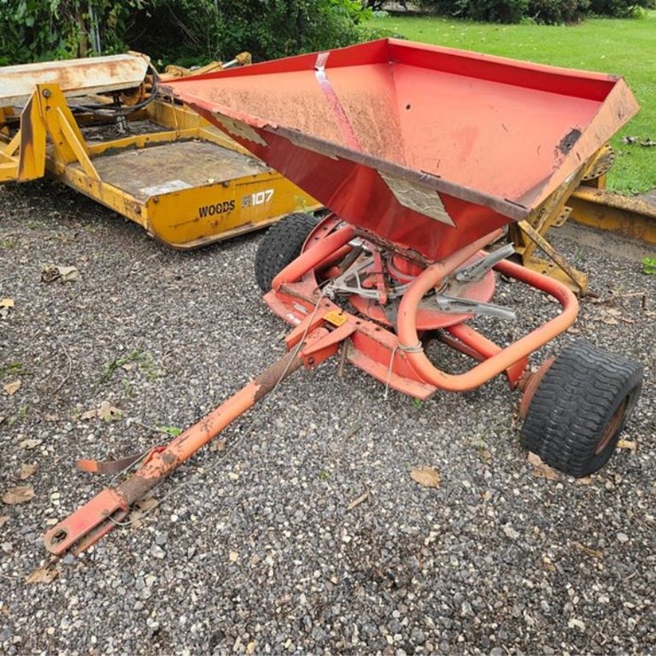 #2025 • Lely Towable Spreader