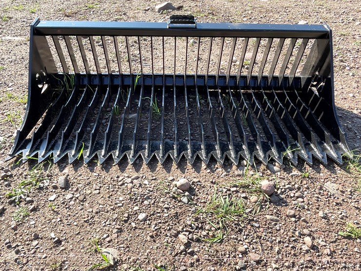 #8230-•-new-kc-72"-skid-steer-fine-skeleton-bucket-image-2