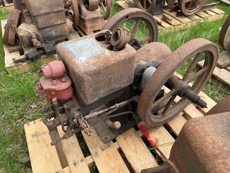 3hp-mccormick-deering-ihc-m-image-2