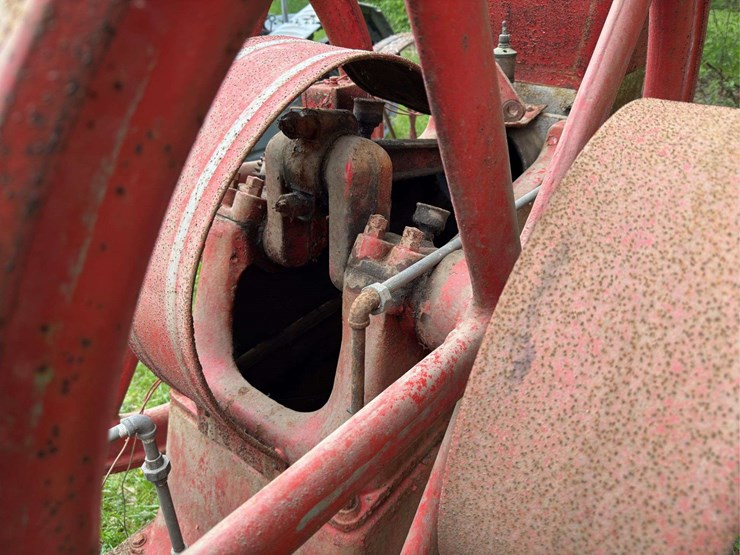 8hp-associated-image-3